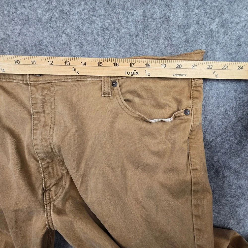 Levi's 541 Athletic Taper Mens 42x30 Tan Khaki Stretch Chino Pants 18181-0151